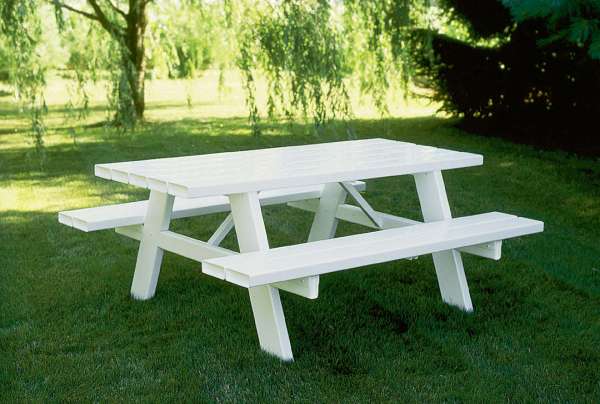picnic table